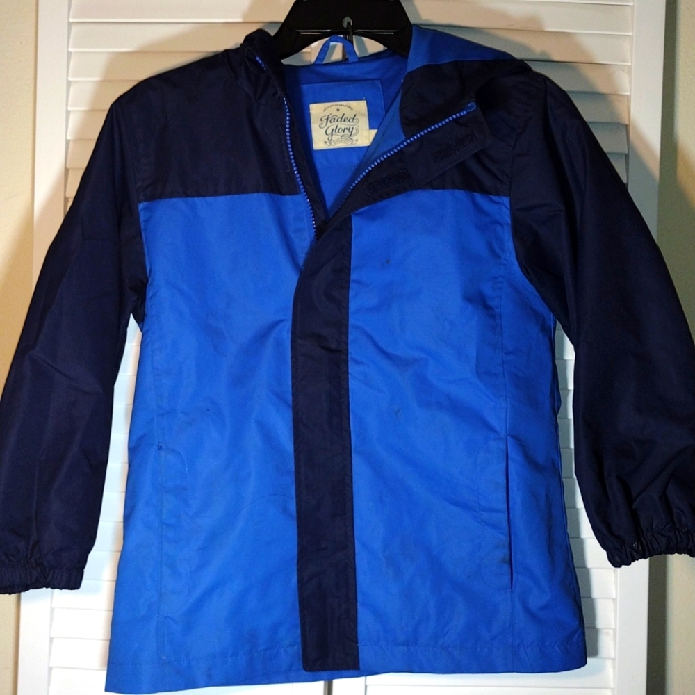 Wind breaker M 8